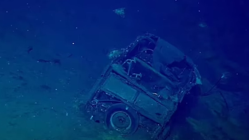 Загадочный внедорожник нашли на затонувшем авианосце | Аренда авто Алматы | naprokat.kz